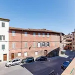 Nel Cuore Del Centro Storico Di Apartamento *