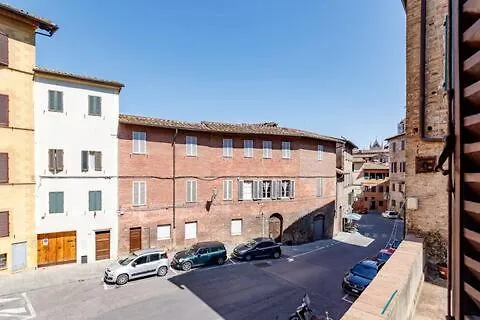 Nel Cuore Del Centro Storico Di Lägenhet *